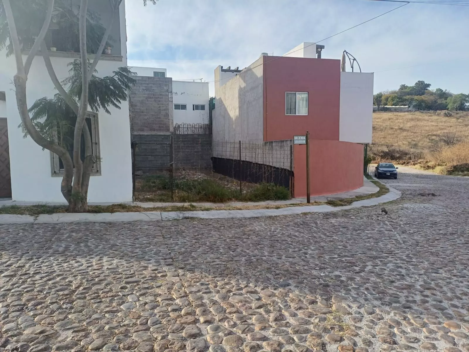 LOTE GOGORRON — photo 1 of 1
