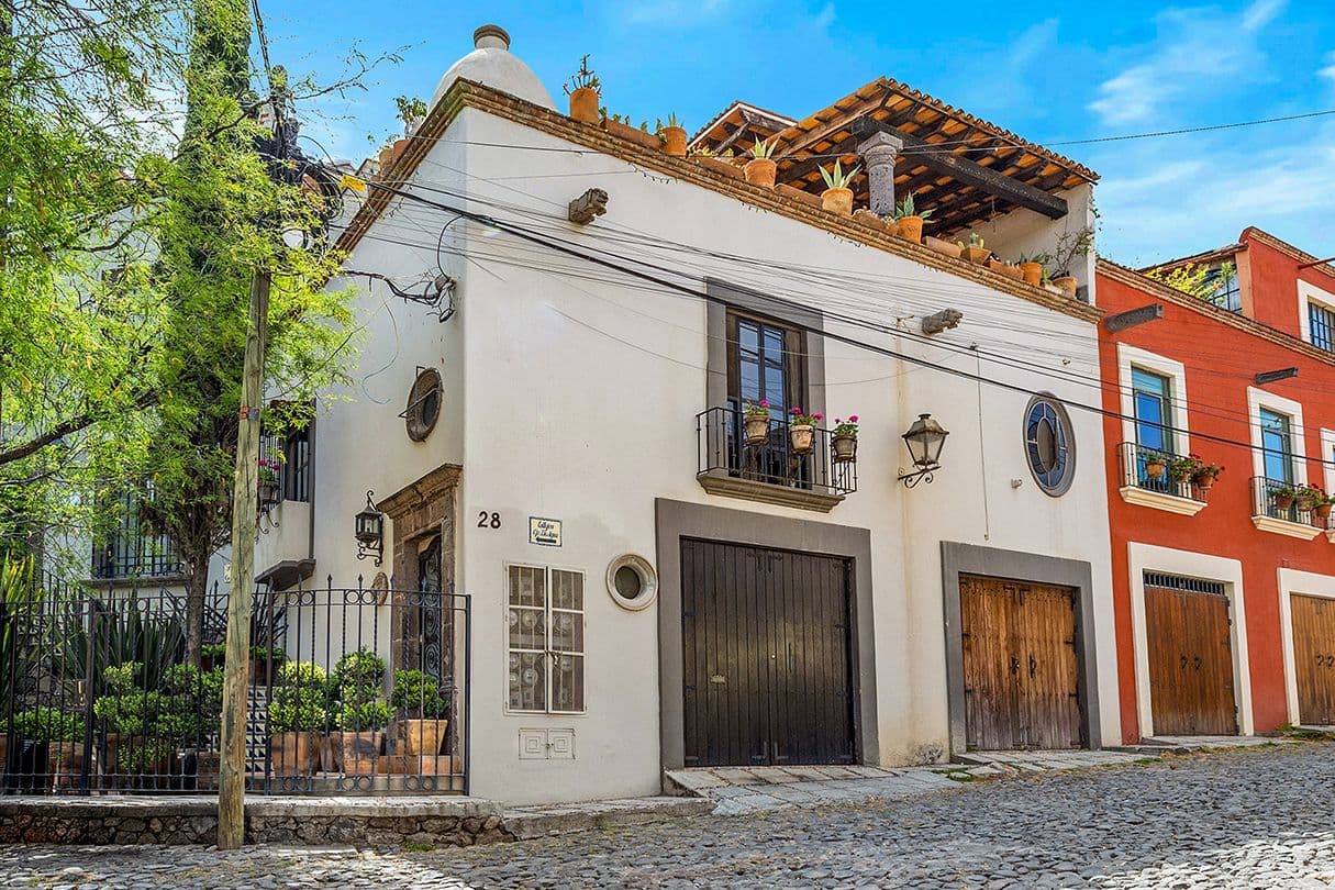 Casa Buho — photo 1 of 1