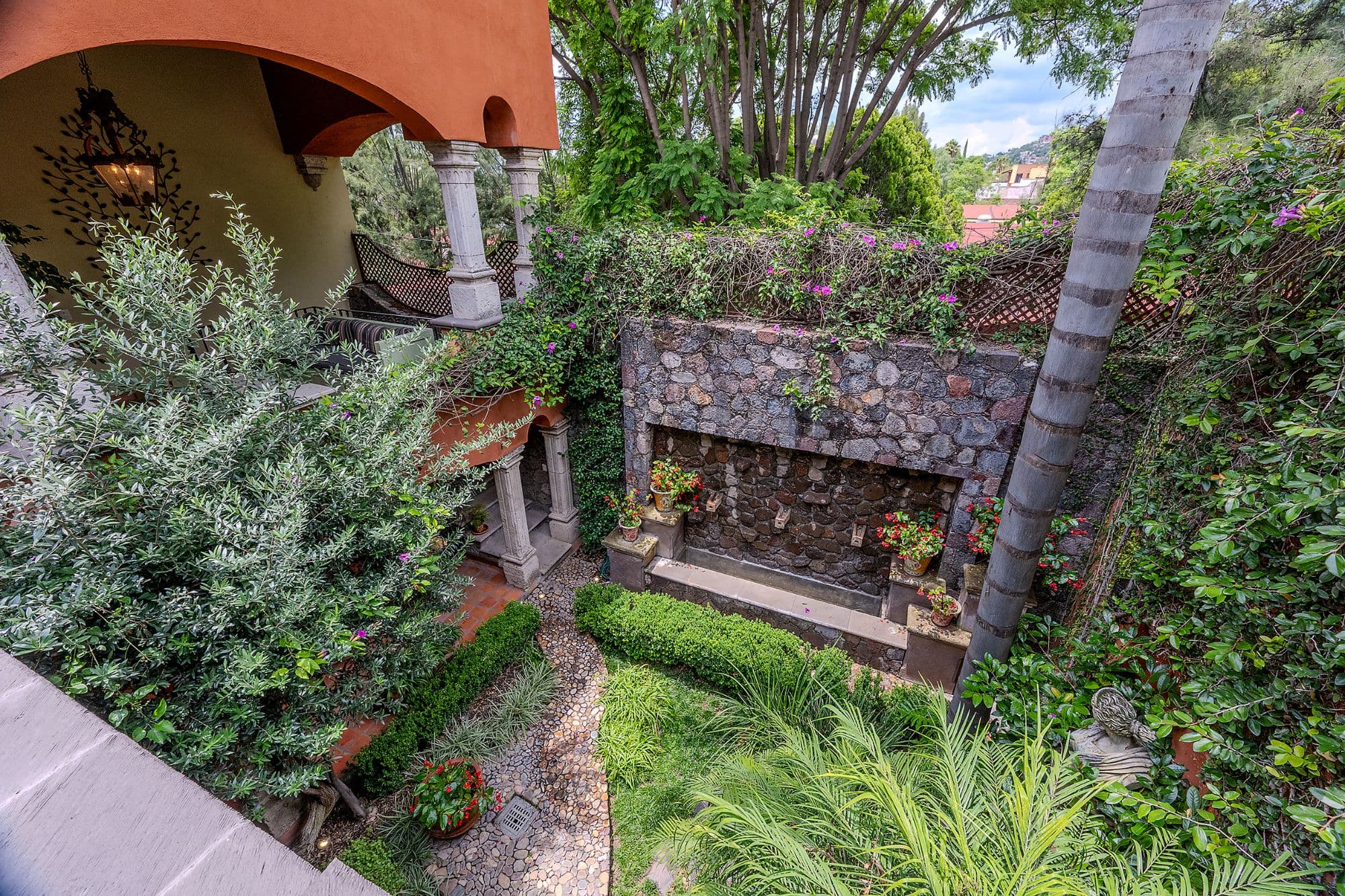 Casa Del Encanto — photo 1 of 1