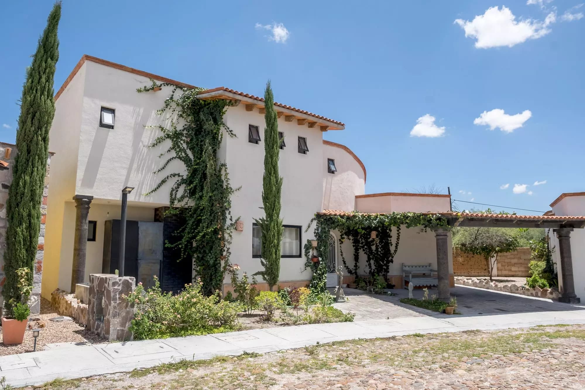 Casa Zen En Rancho Los Labradores — photo 1 of 1