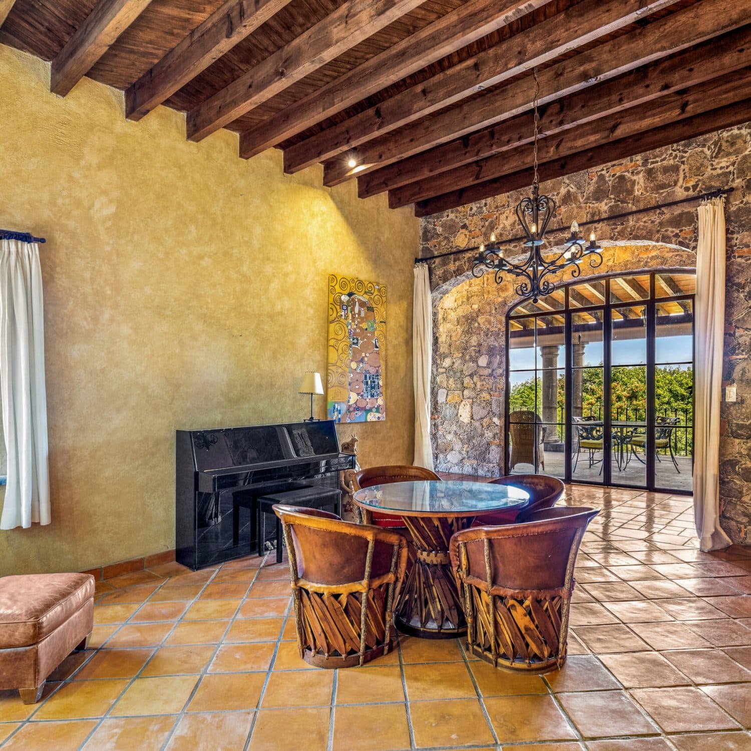Casa Elena — photo 3 of 10