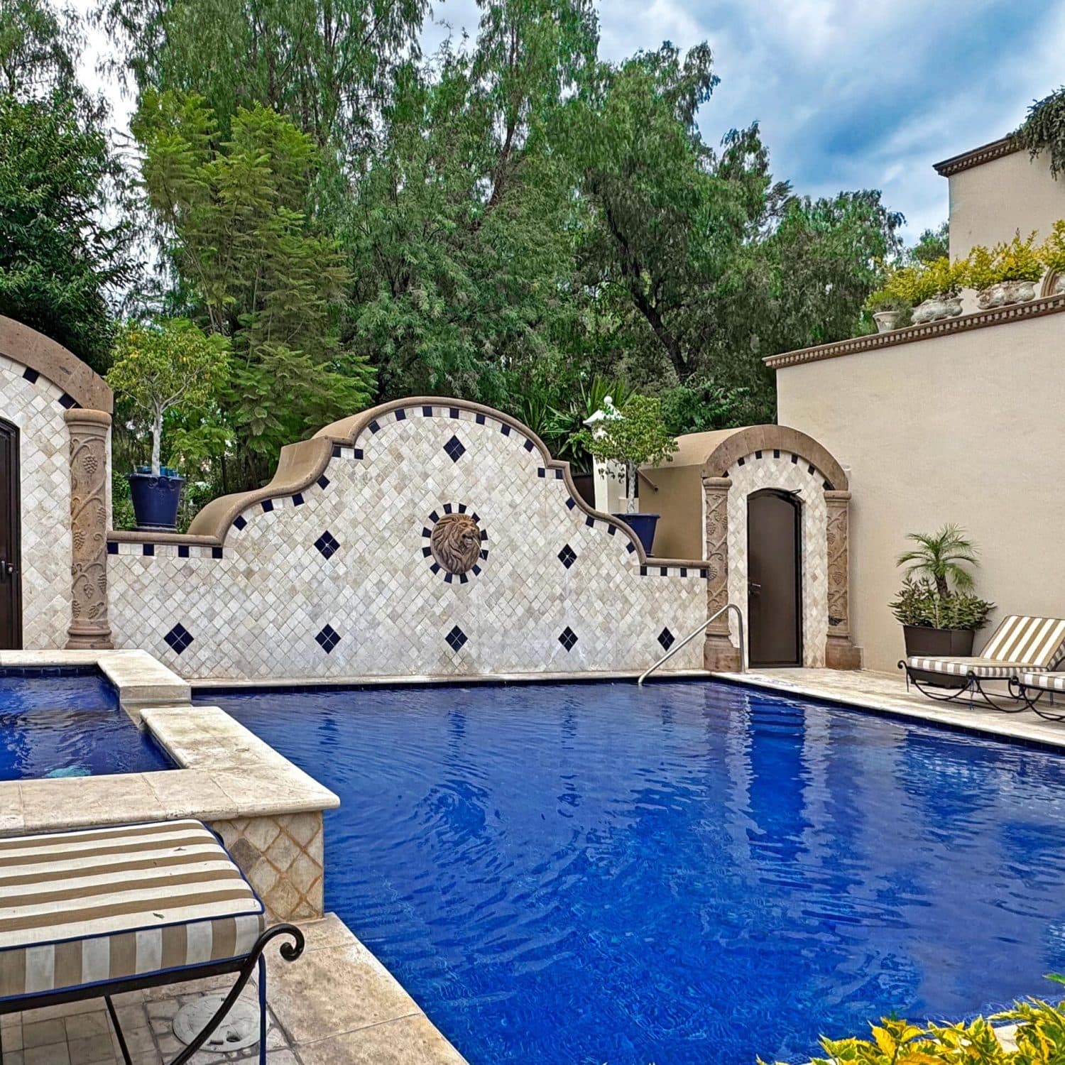 Casa Elegante — photo 3 of 10