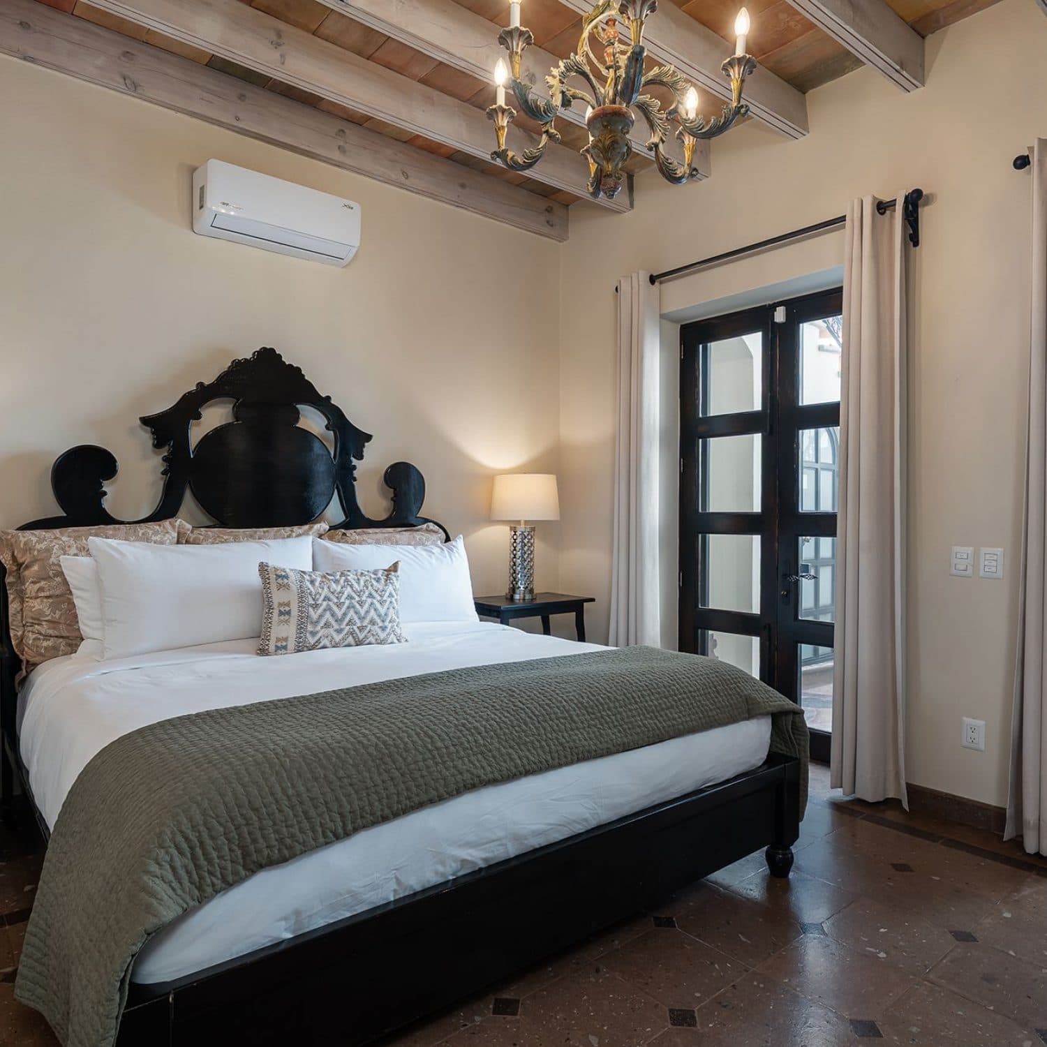 Casa Elegante — photo 8 of 10