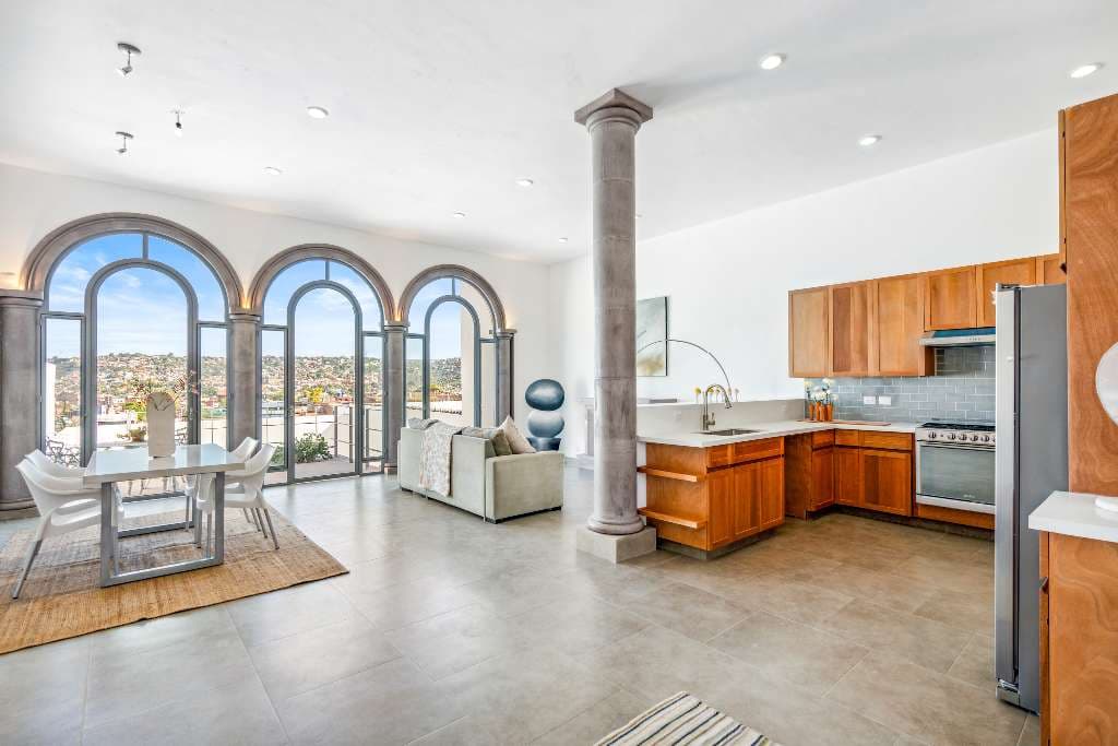 Casa Aura — photo 7 of 10