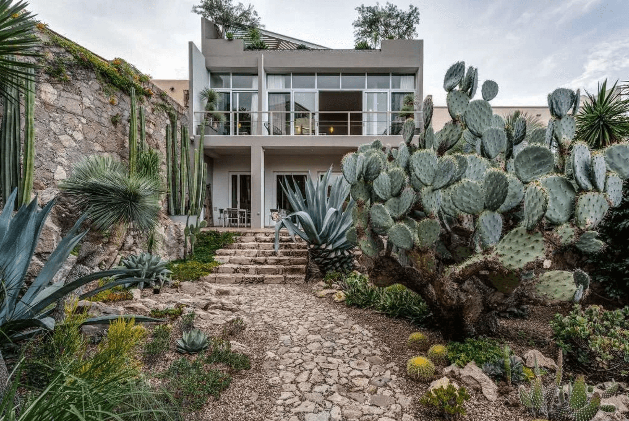 Casa Canada — photo 1 of 5