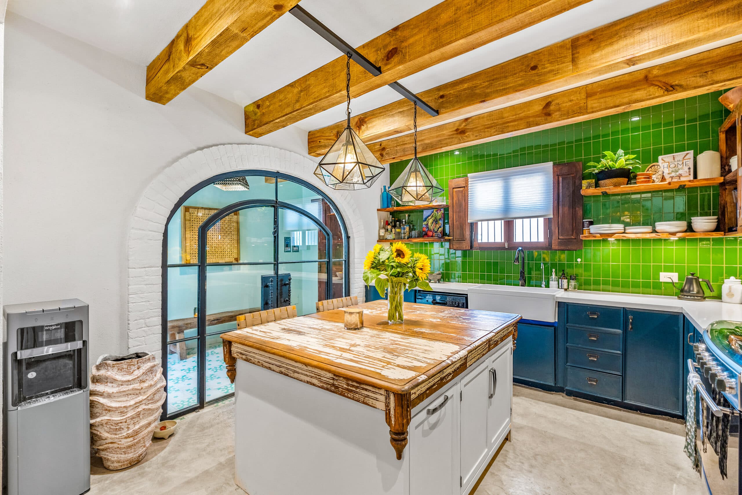 Casa Laguna — photo 4 of 10