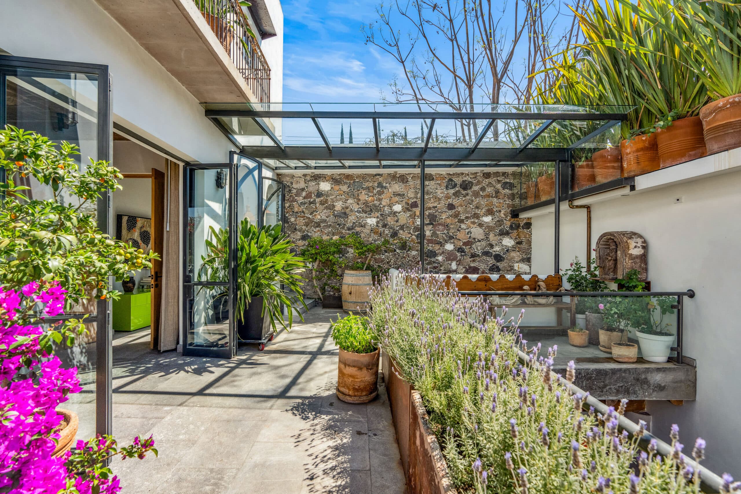 Casa Blanca — photo 7 of 10