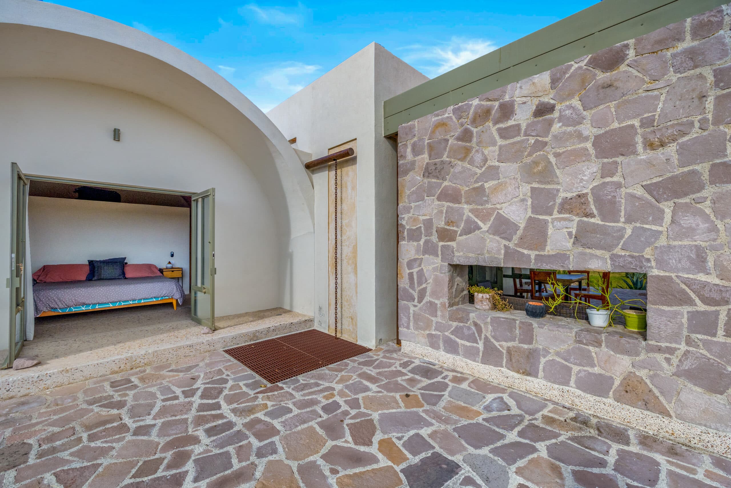 Casa Mahis — photo 4 of 10