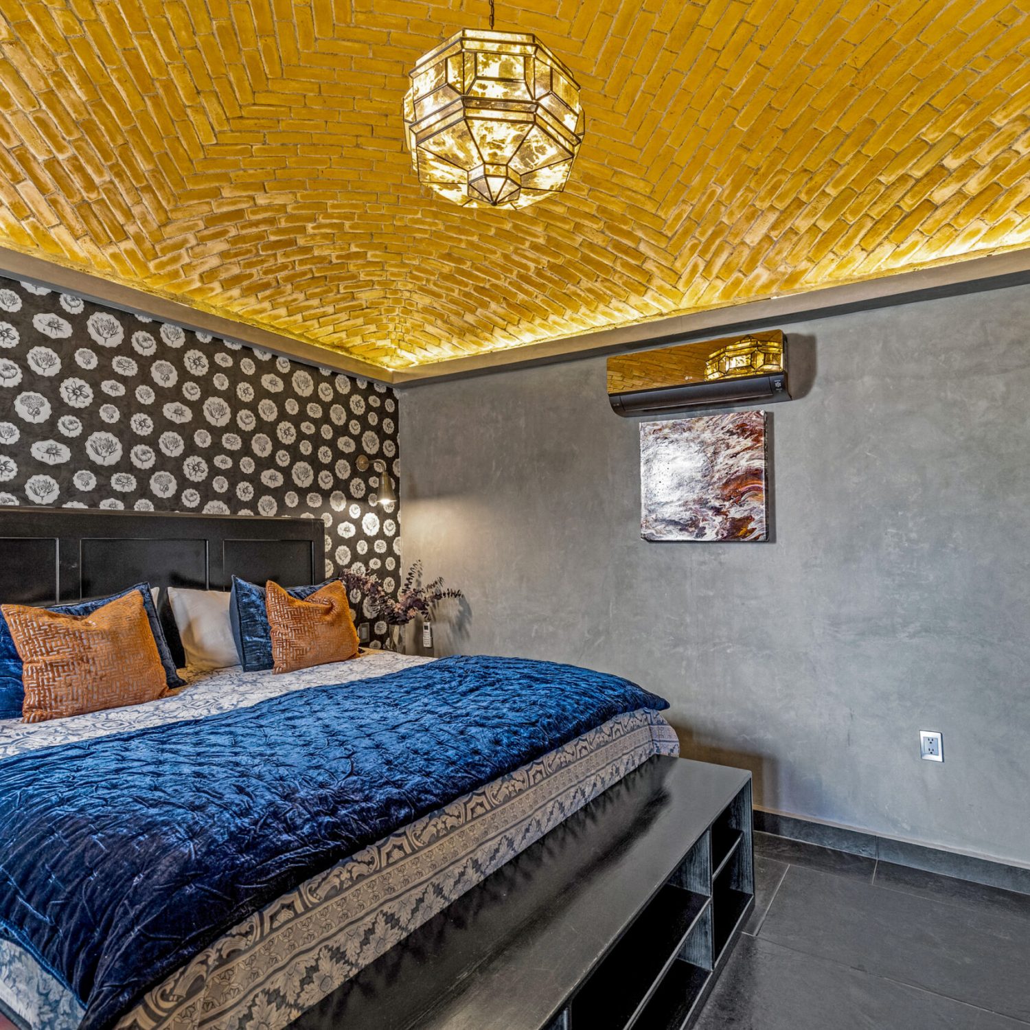 PENTHOUSE QUEBRADA 12